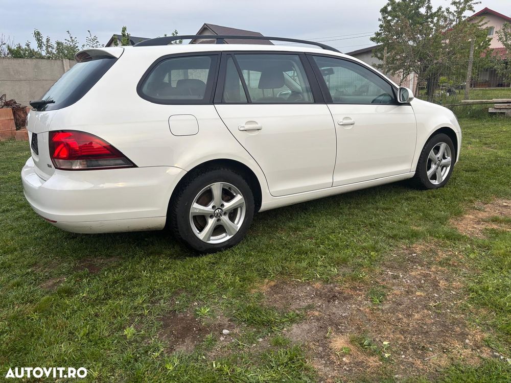 Volkswagen Golf - 3