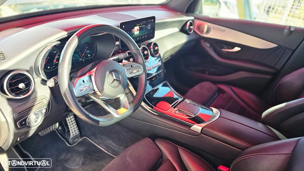Mercedes-Benz GLC 300 de 4Matic 9G-TRONIC AMG Line - 36