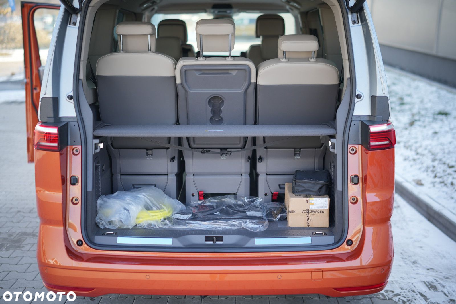 Volkswagen Multivan - 7