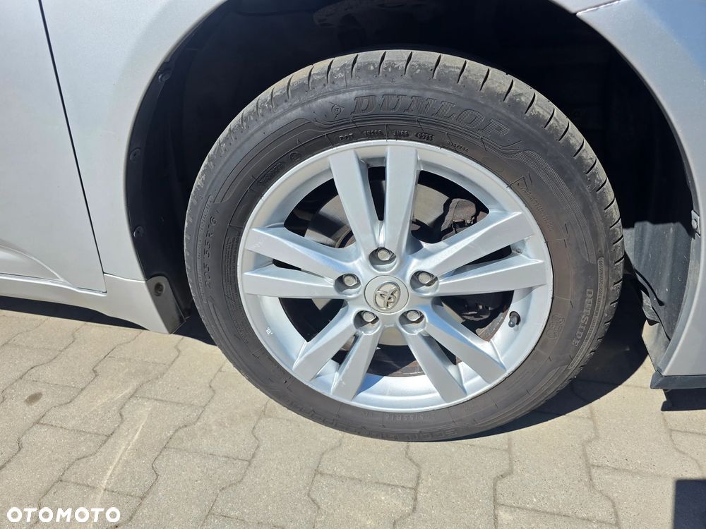 Toyota Avensis 1.8 Premium - 7
