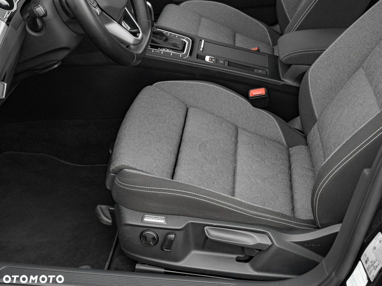 Volkswagen Passat 1.5 TSI EVO Business DSG - 14