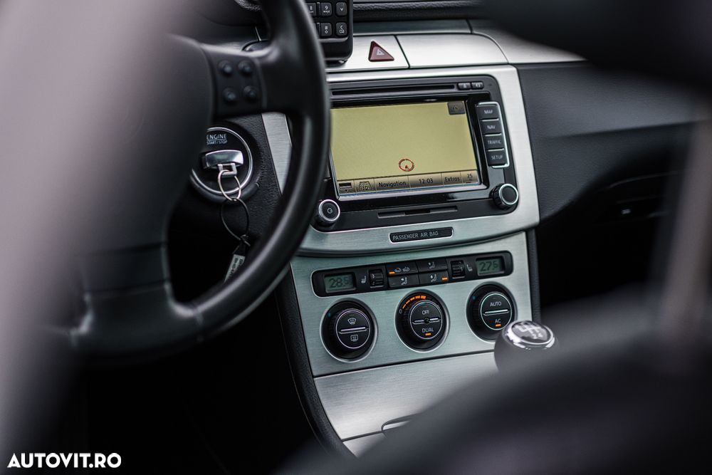 Volkswagen Passat Variant 2.0 TDI DPF Highline - 13