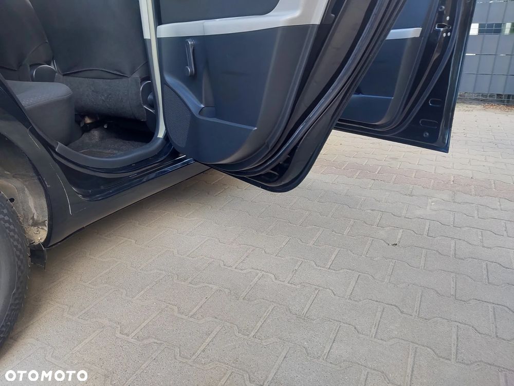 Toyota Yaris 1.33 Sol - 28