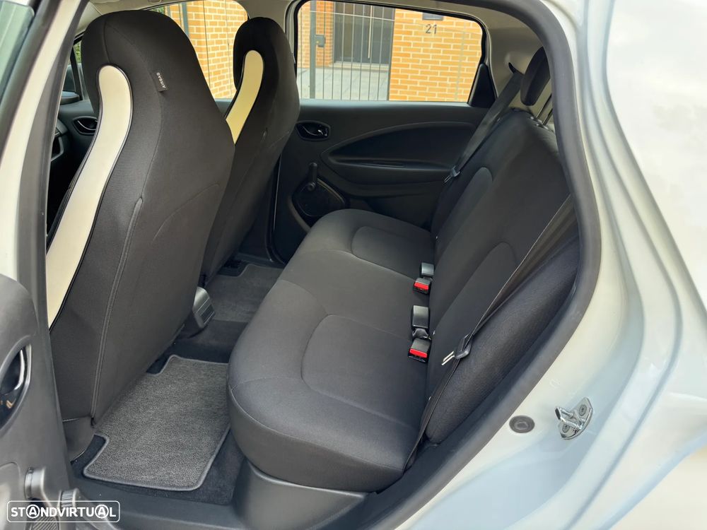 Renault Zoe (c/ Bateria) E-Tech EV50 Equilibre - 17