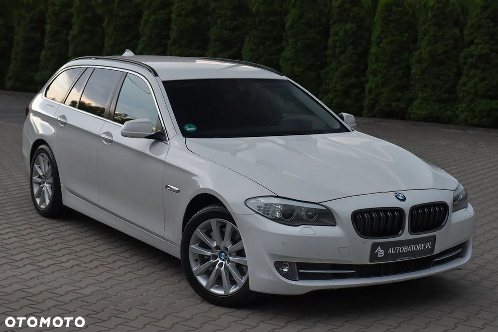 BMW Seria 5 525d xDrive Sport-Aut - 17