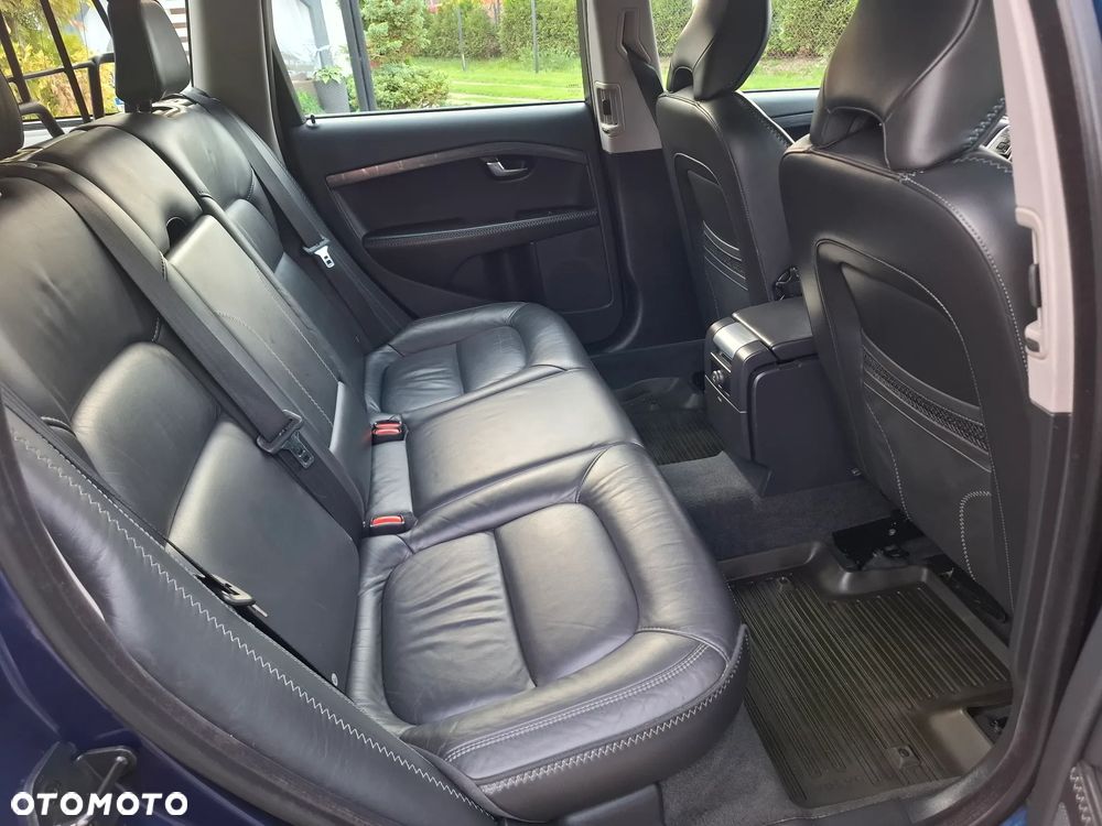 Volvo XC 70 2.4D AWD Summum - 26