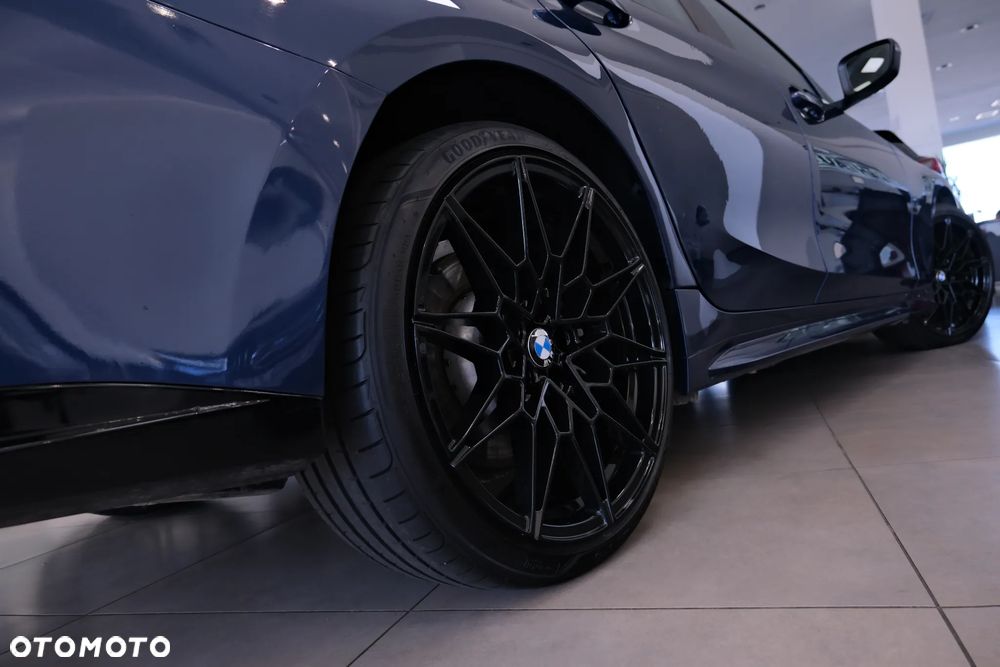 BMW Seria 3 330e Sport - 11