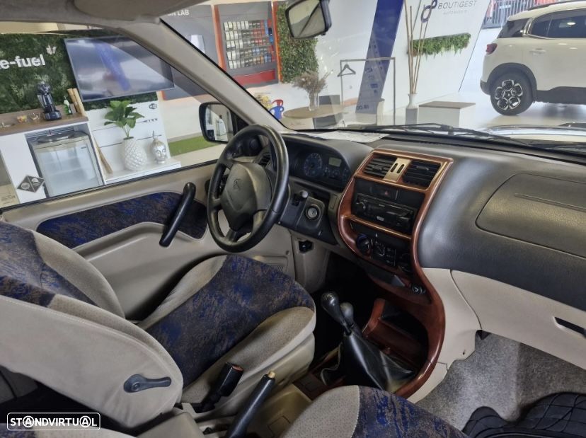 Nissan Terrano II 2.7 TDi Luxury - 9