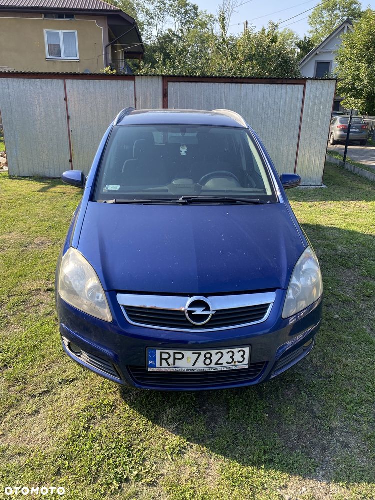 Opel Zafira - 1
