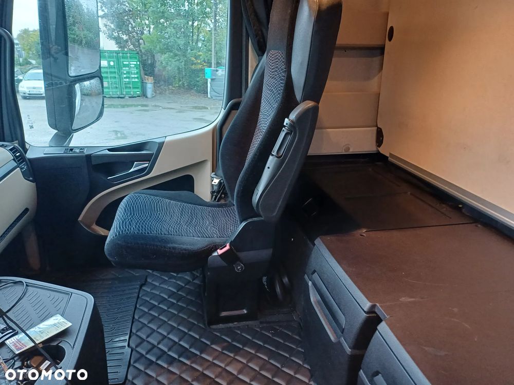 Mercedes-Benz ACTROS - 5