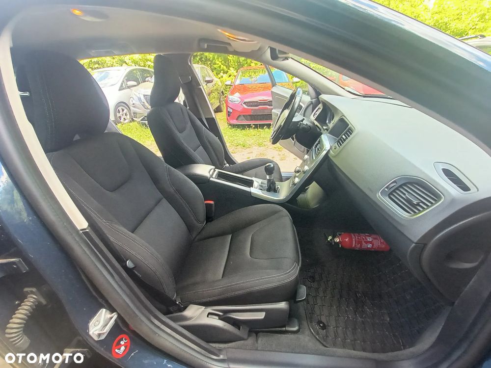 Volvo V60 D2 Edition - 9