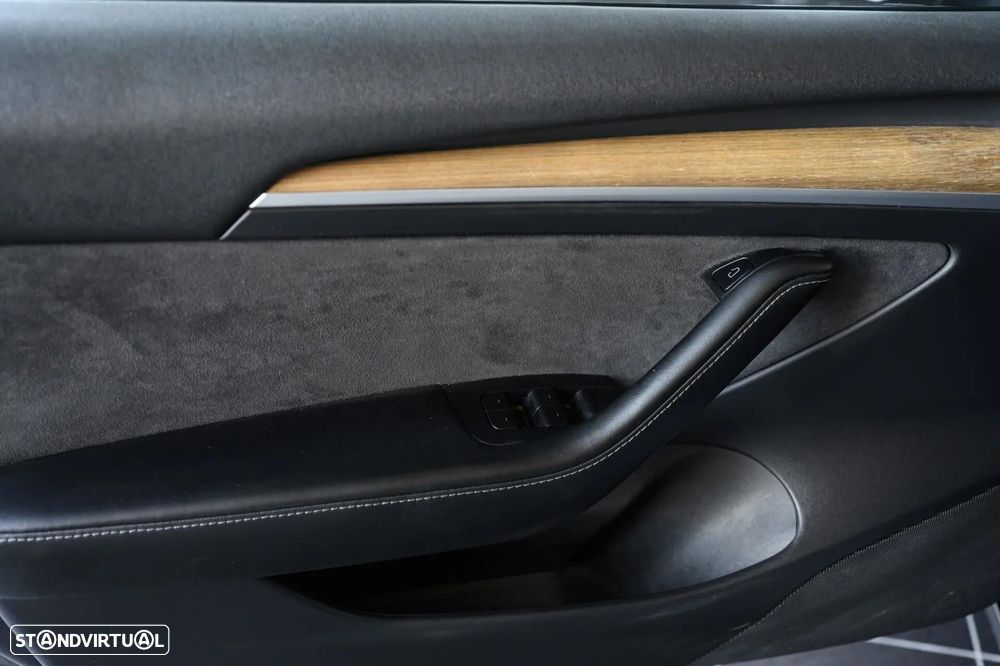 Tesla Model 3 Standard Range Plus RWD - 19