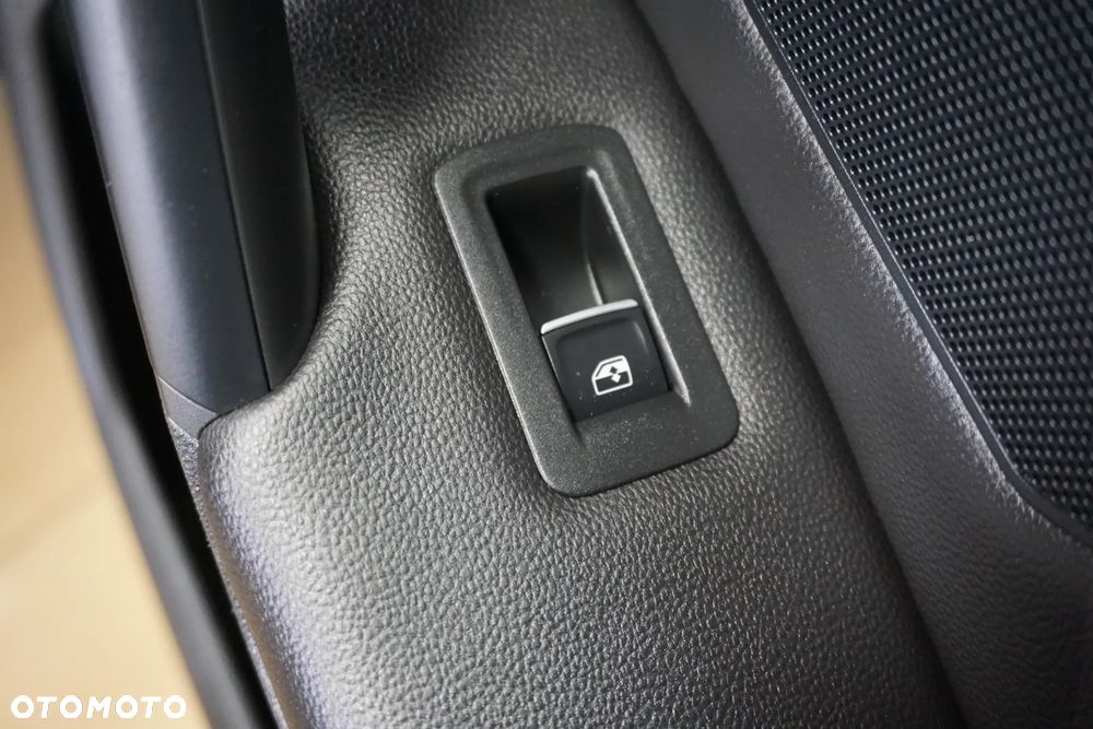 Volkswagen Tiguan - 28