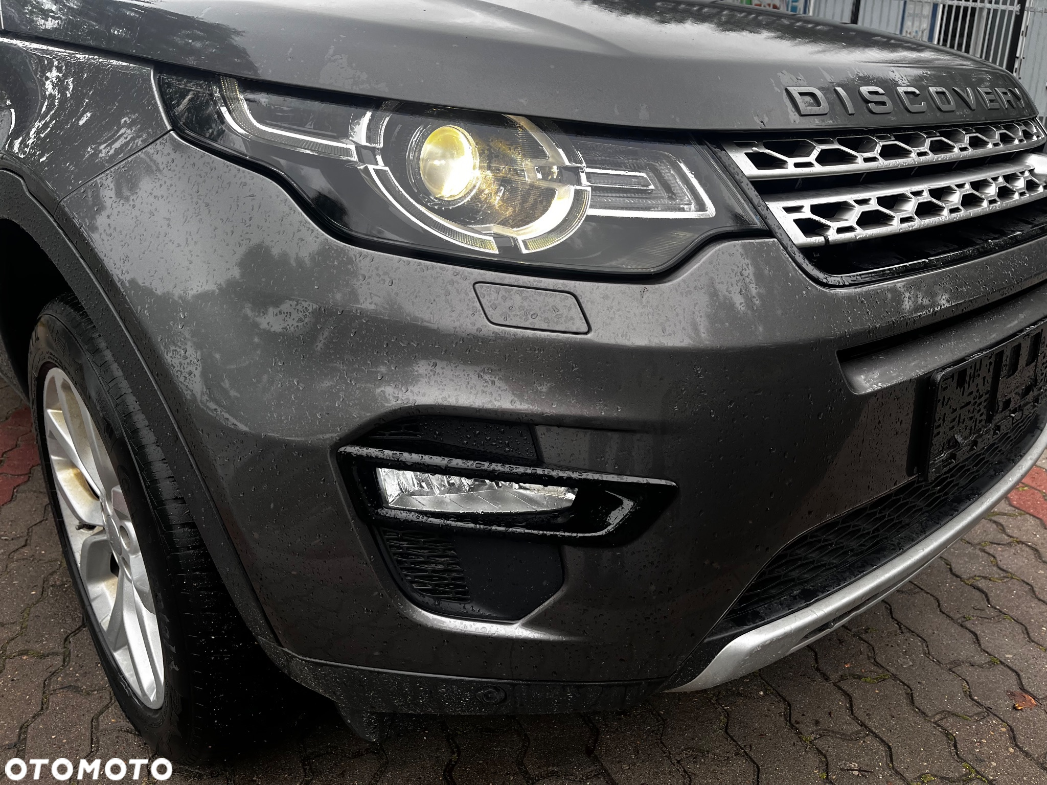 Land Rover Discovery Sport 2.0 TD4 HSE - 8