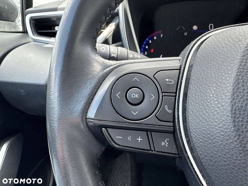Toyota Corolla 1.8 Hybrid Comfort - 23