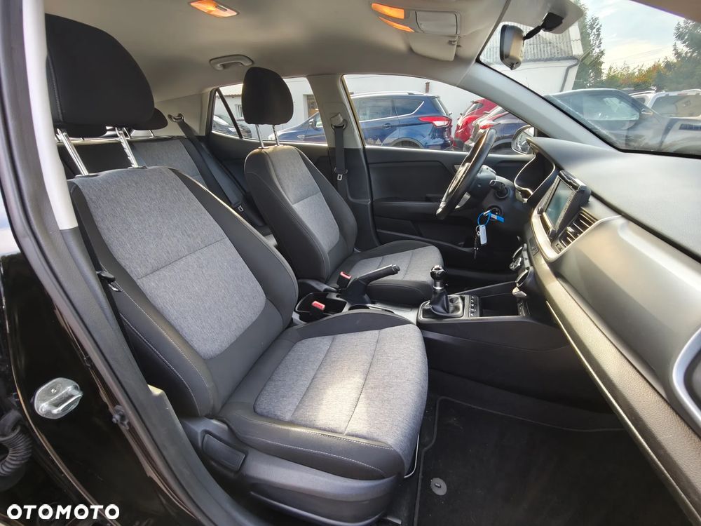 Kia Stonic 1.2 L - 21