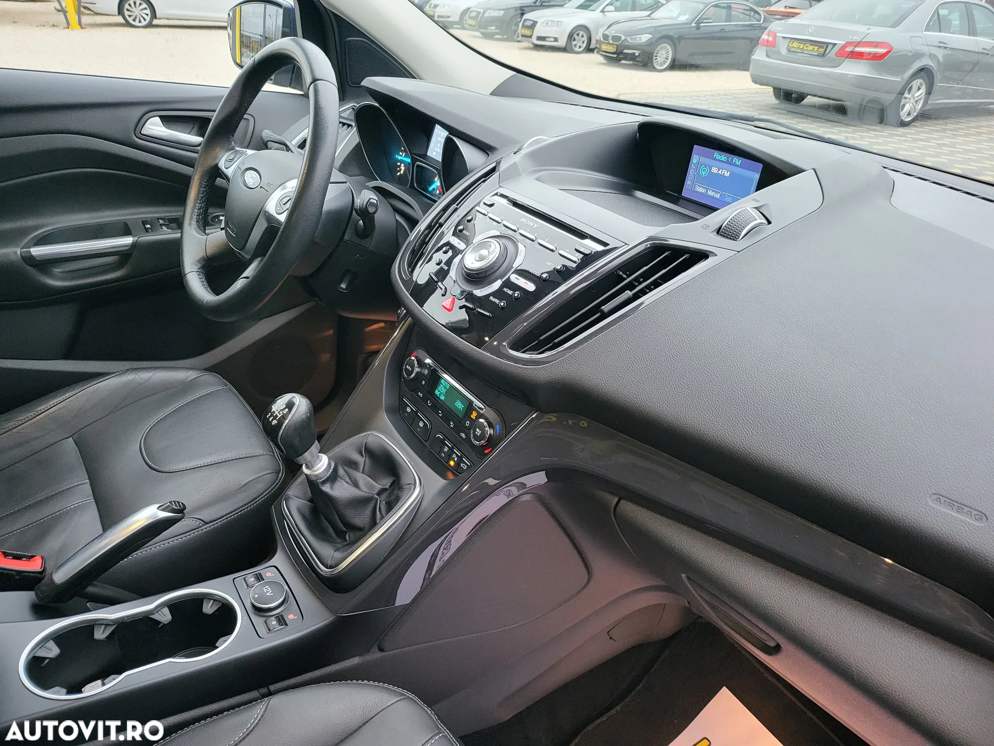 Ford Kuga - 12