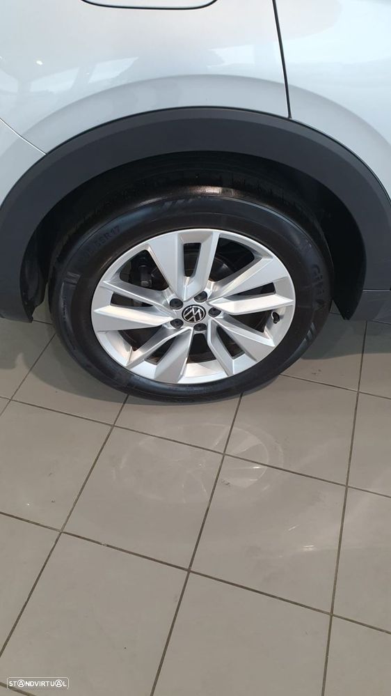 VW T-Cross 1.0 TSI Urban DSG - 12
