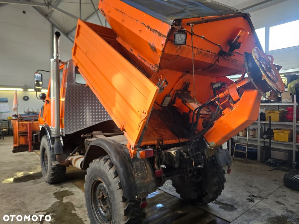 Unimog Mercedes Unimog U 1400 - 9
