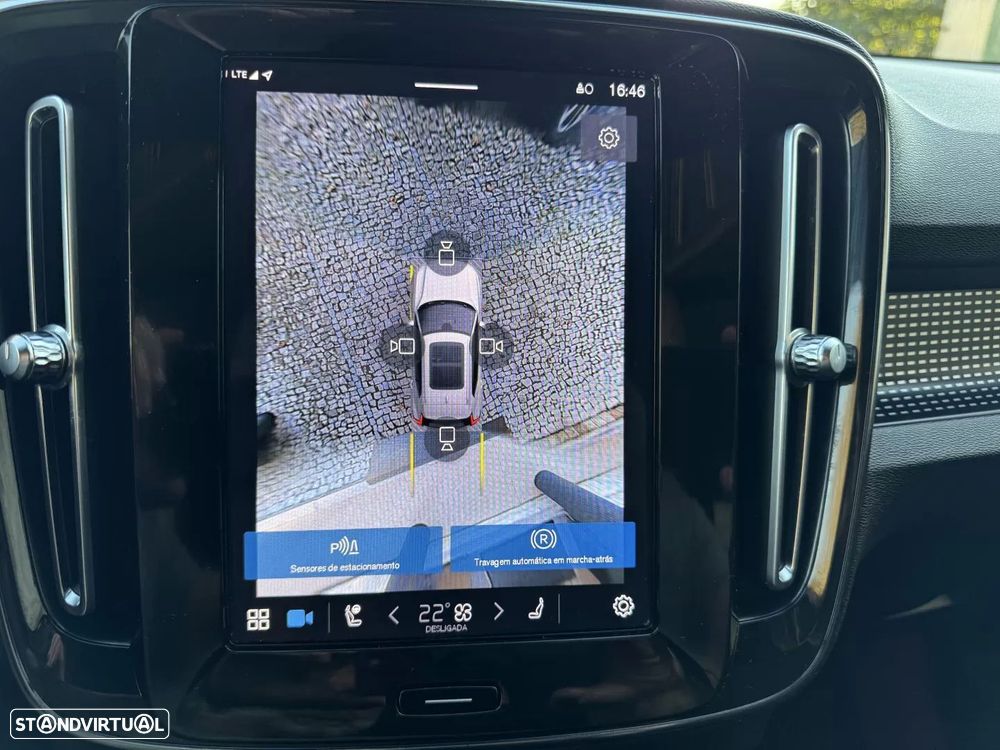 Volvo XC 40 Recharge Twin Plus - 12