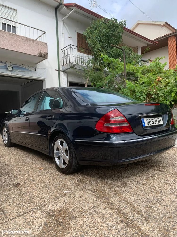Mercedes-Benz E 220 CDI Avantgarde - 22