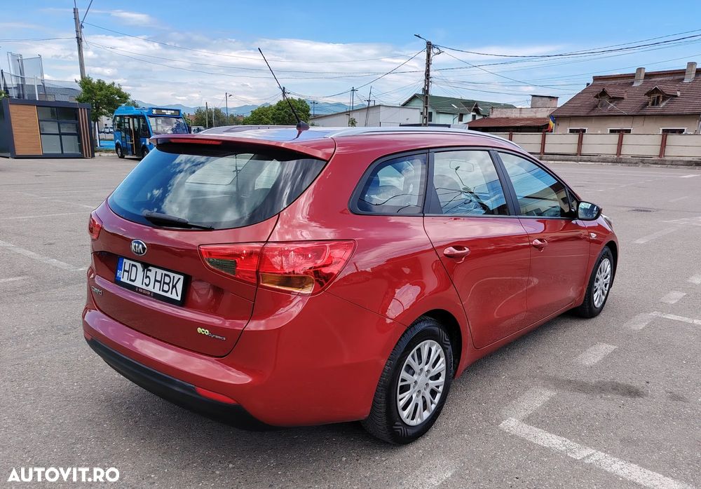 Kia Ceed - 4