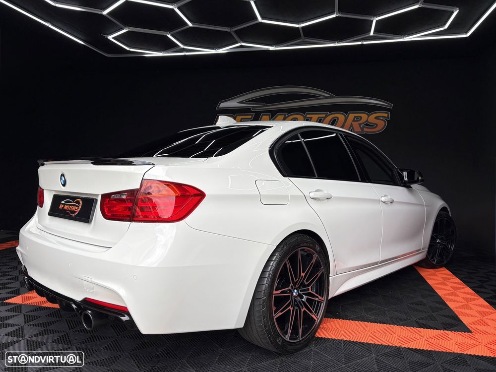 BMW 320 d Auto Pack M - 31
