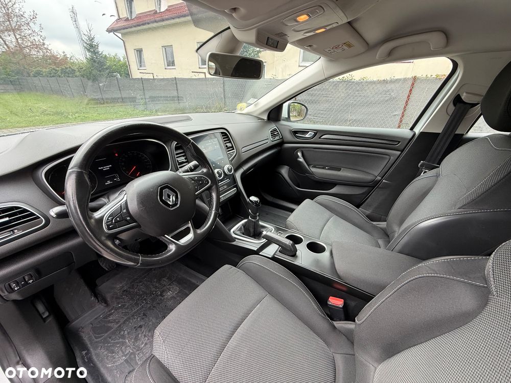 Renault Megane 1.5 Blue dCi Intens - 7