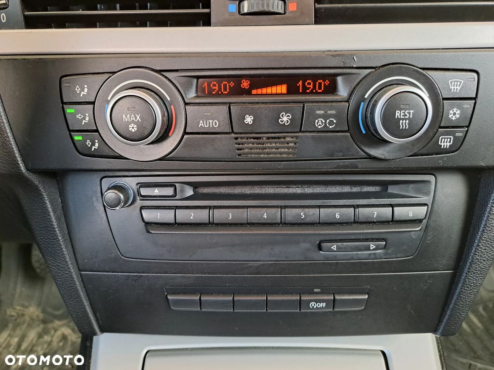 BMW Seria 3 - 24