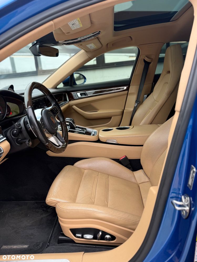 Porsche Panamera 4 Executive - 22