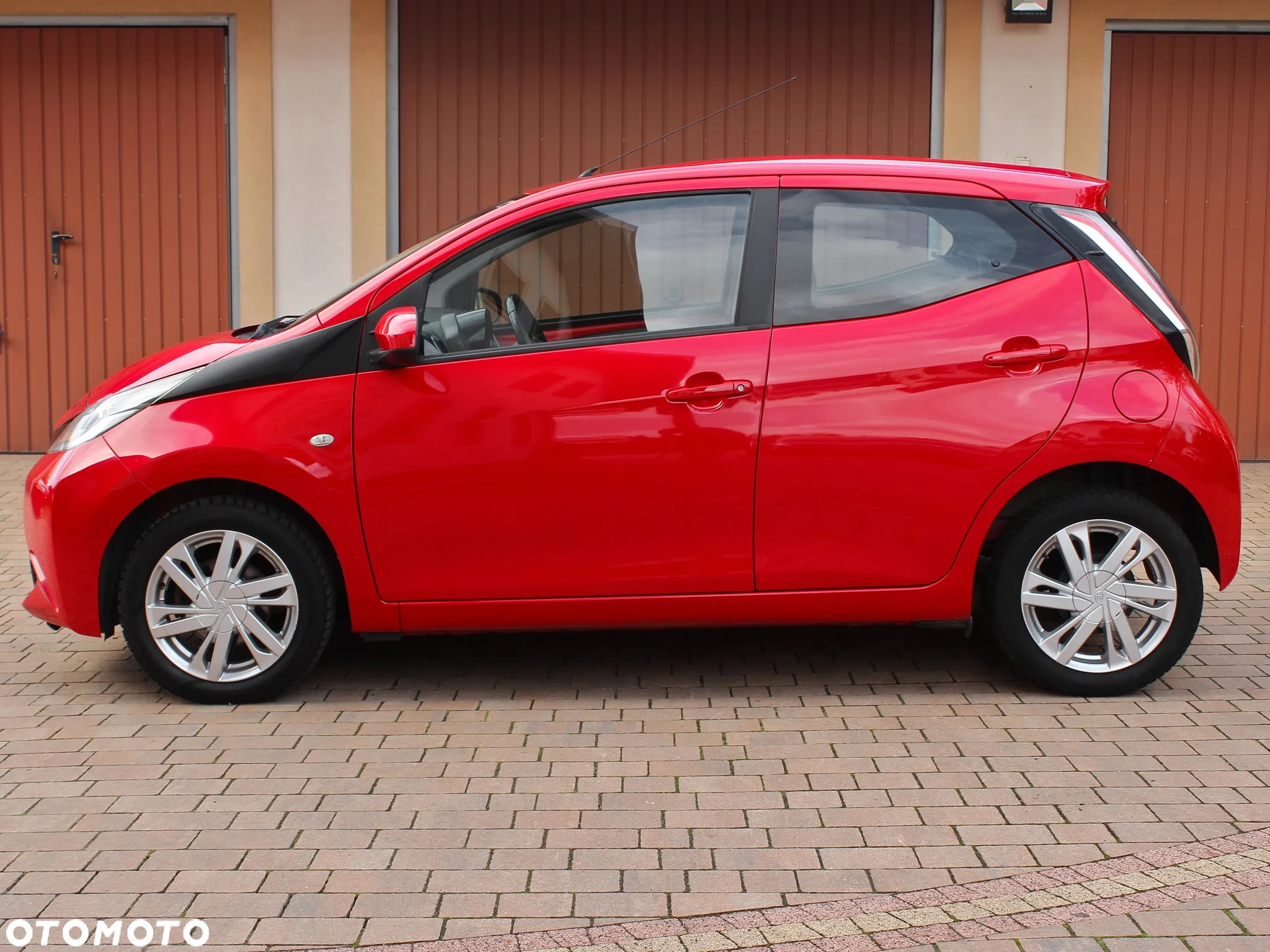 Toyota Aygo x-play - 9