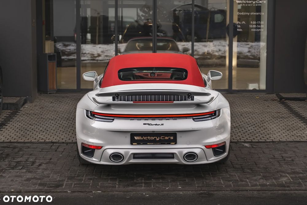 Porsche 911 Turbo S - 16