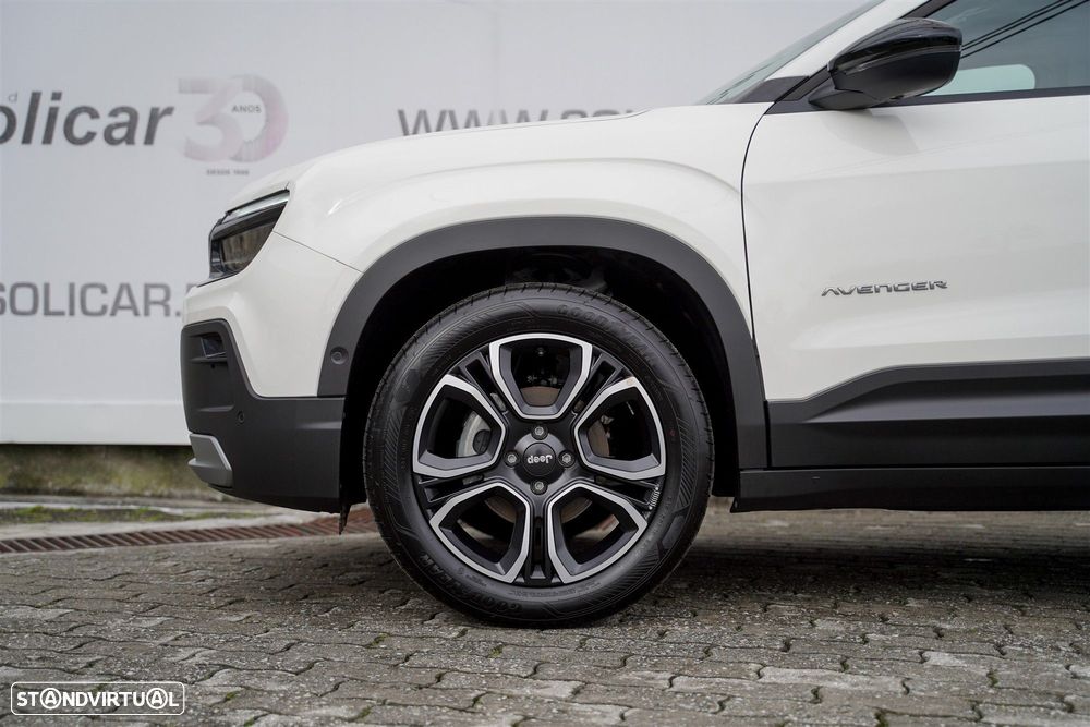 Jeep Avenger 1.2 GSE T3 Summit - 13