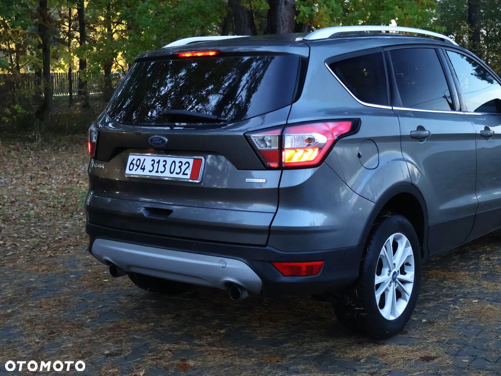 Ford Kuga 1.5 EcoBoost 2x4 Titanium - 9