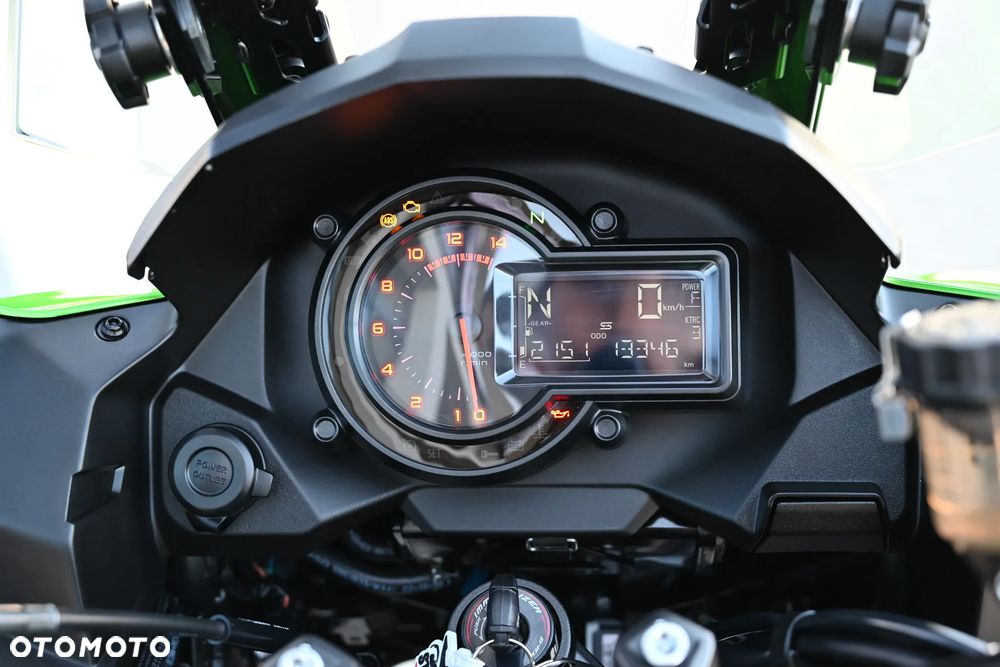 Kawasaki Versys 1000 - 10