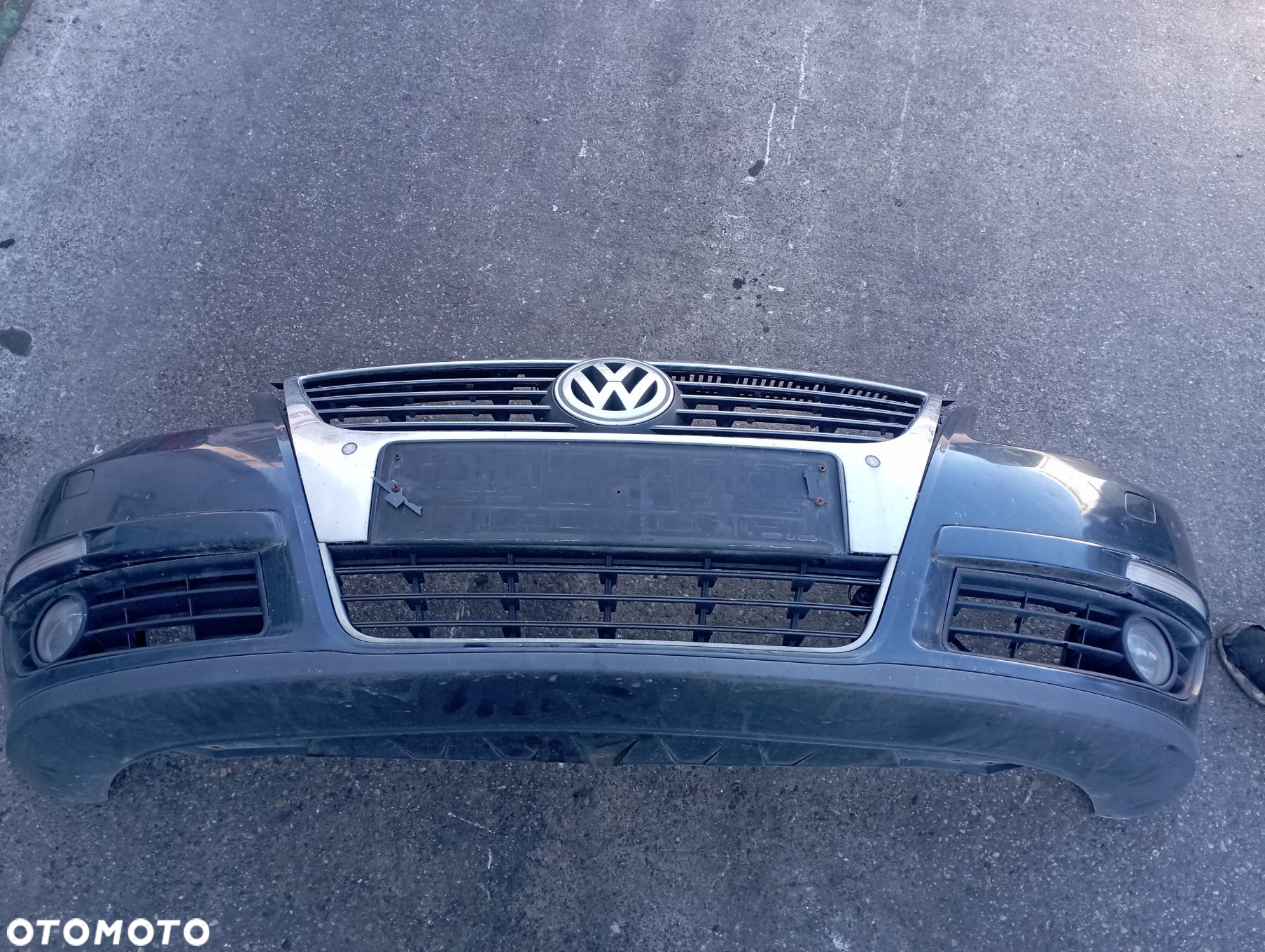 ZDERZAK PRZÓD

 VOLKSWAGEN
 PASSAT B6 LC5F - 2