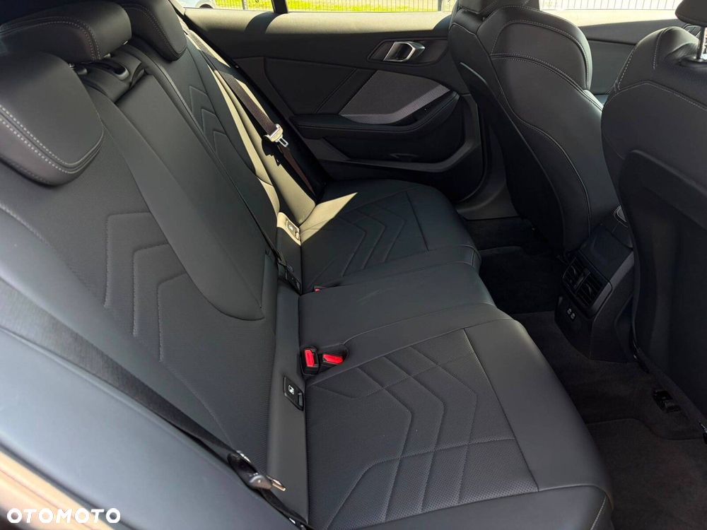 BMW Seria 1 - 15