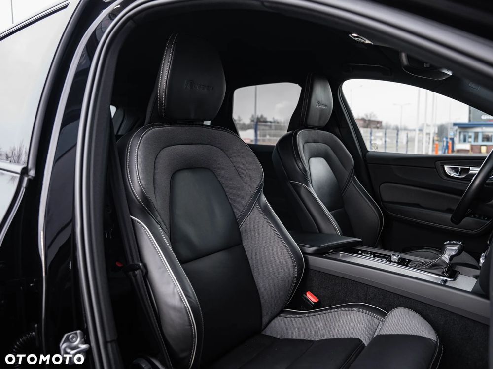 Volvo XC 60 D4 Geartronic RDesign - 27