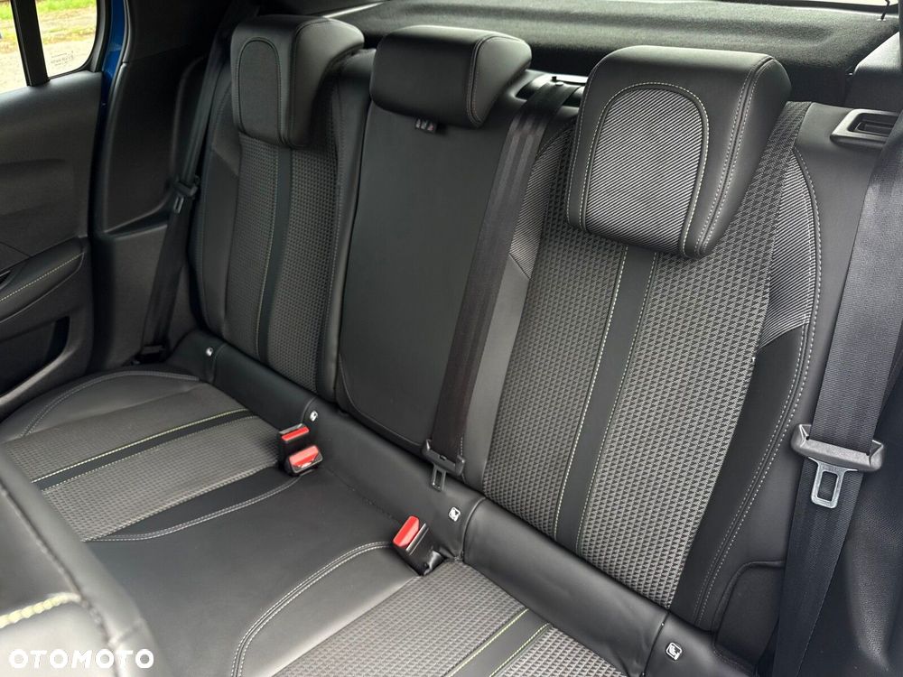 Peugeot 208 - 31
