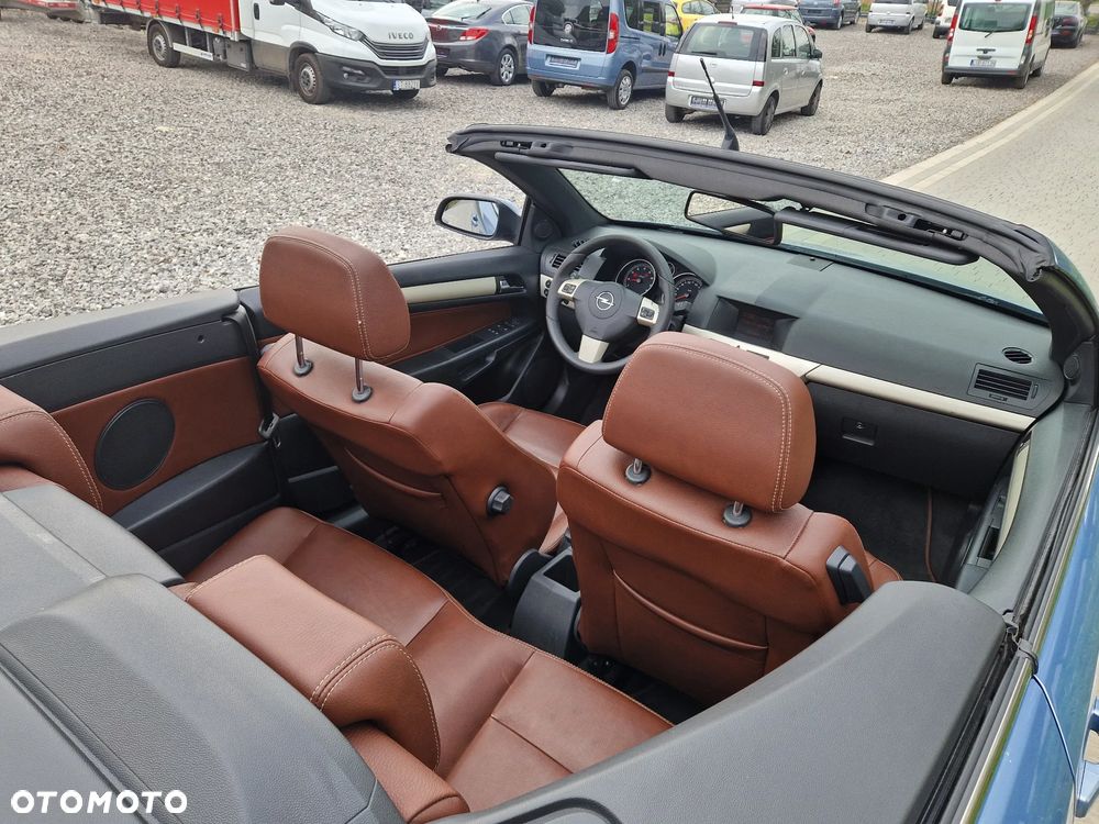 Opel Astra 1.8 Cosmo - 19