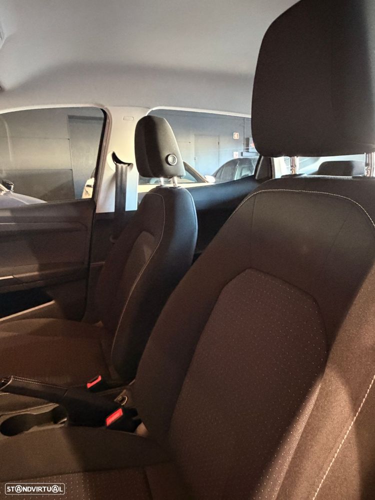 SEAT Arona 1.0 TSI Style — fotografia 38