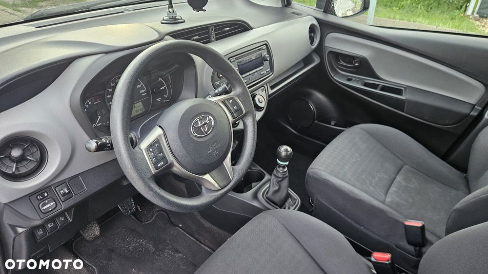 Toyota Yaris 1.5 Premium - 6