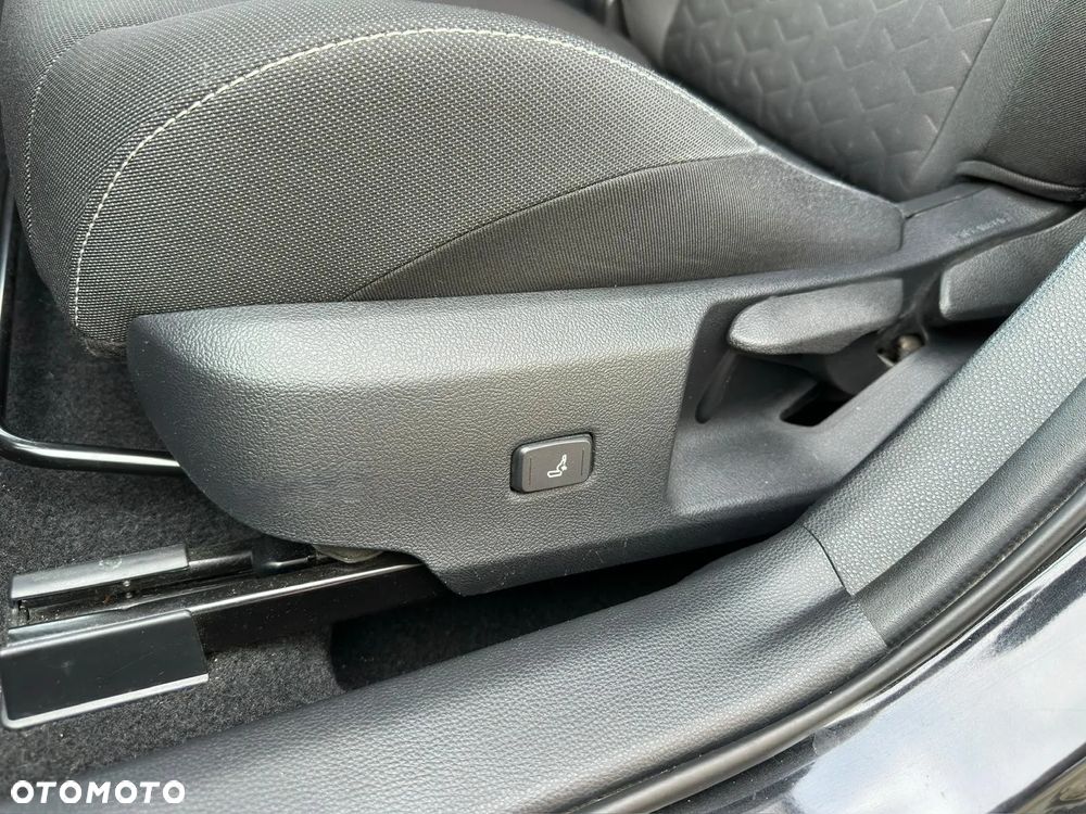 Suzuki Swace 1.8 Hybrid Premium Plus CVT - 17