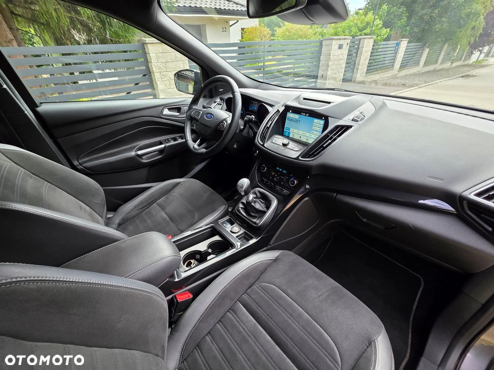 Ford Kuga 2.0 TDCi AWD ST-Line - 5