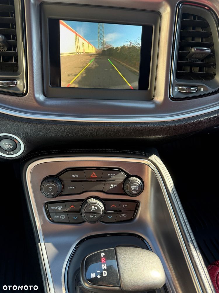 Dodge Challenger 3.6 SXT Plus - 17