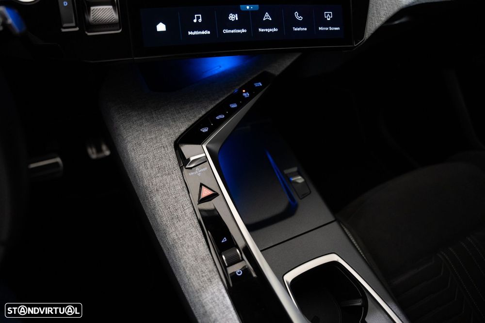 Peugeot E-3008 73 kWh GT - 11