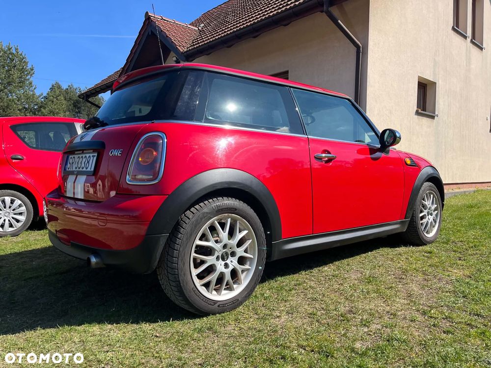 MINI ONE - 4