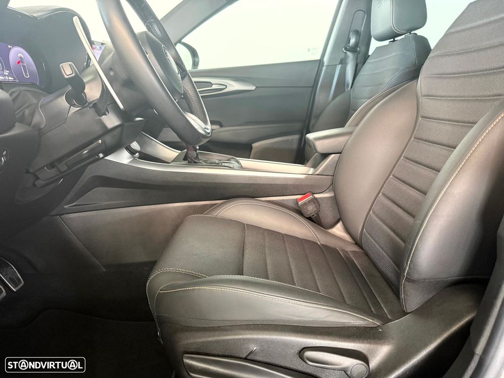 Alfa Romeo Tonale 1.3 Plug-In Hybrid Edizione Speciale e-AWD - 27