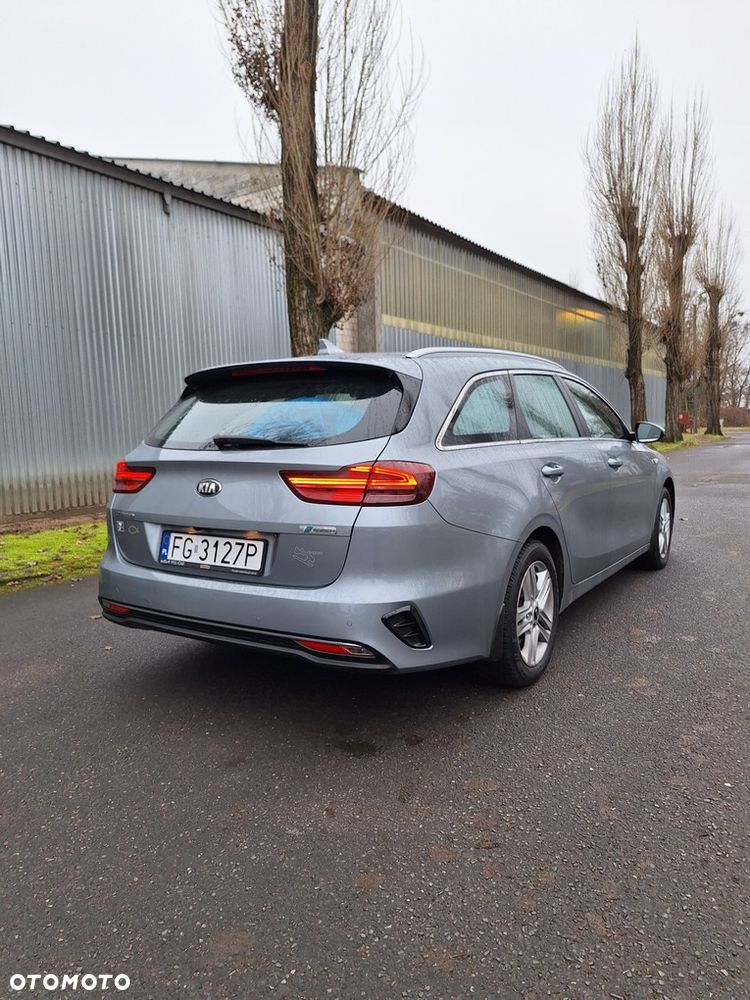 Kia Ceed 1.6 CRDi SCR M - 19