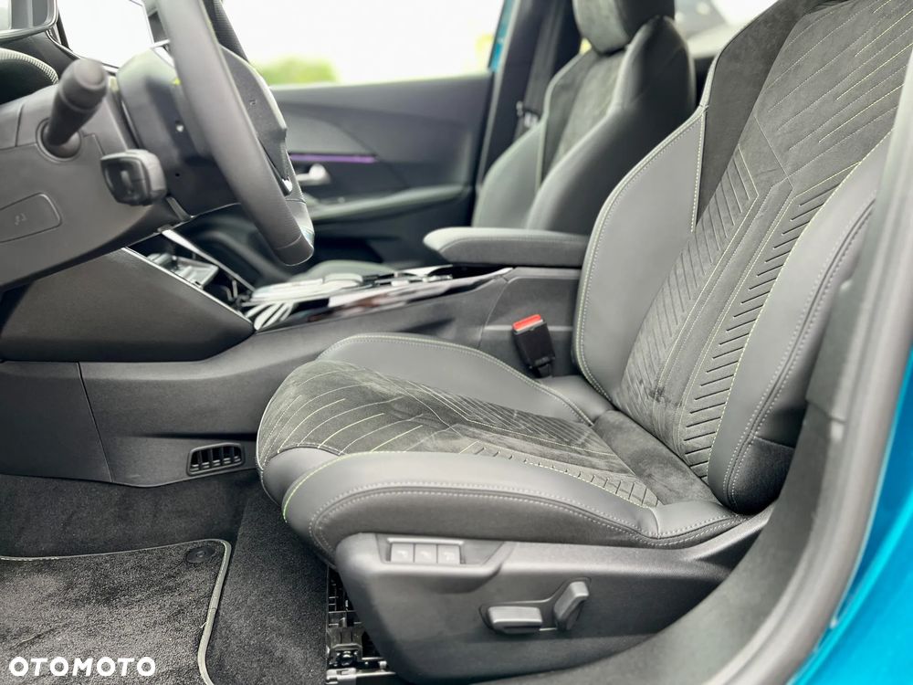 Peugeot 2008 PureTech mHEV GT Exclusive e-DCS6 - 15